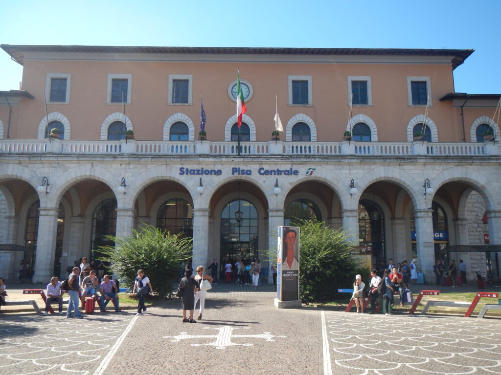 Pisa train station